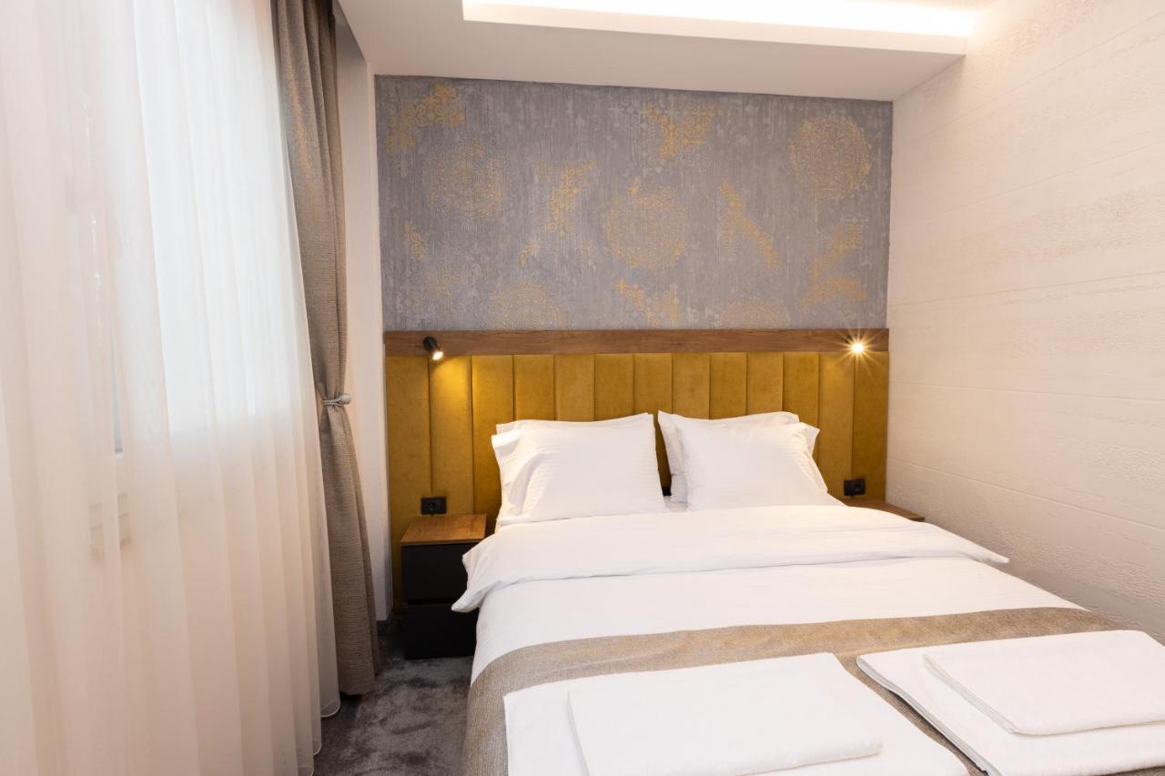 Hotel M Star Novi Pazar Esterno foto