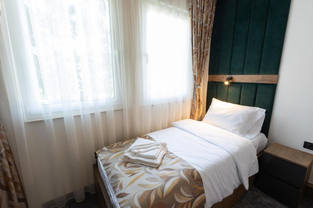 Hotel M Star Novi Pazar Esterno foto
