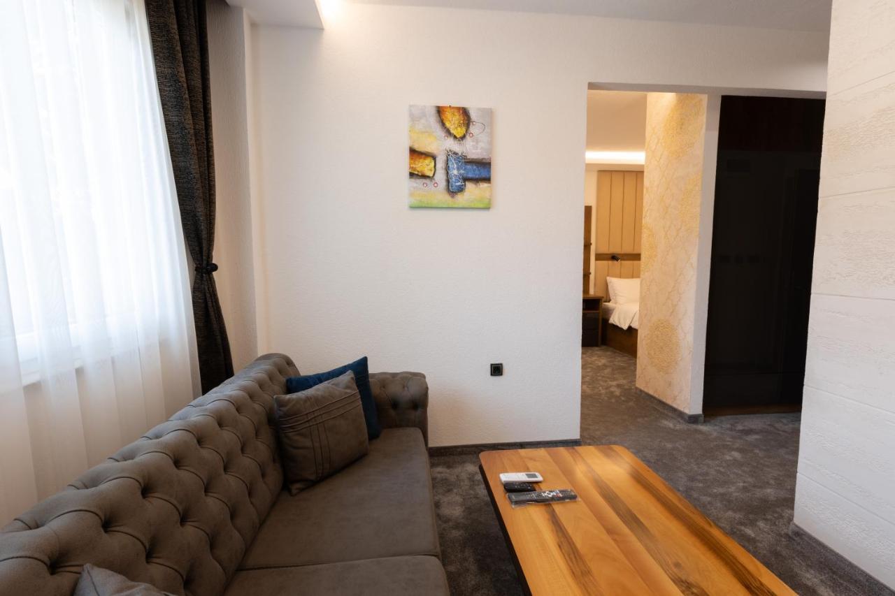 Hotel M Star Novi Pazar Esterno foto