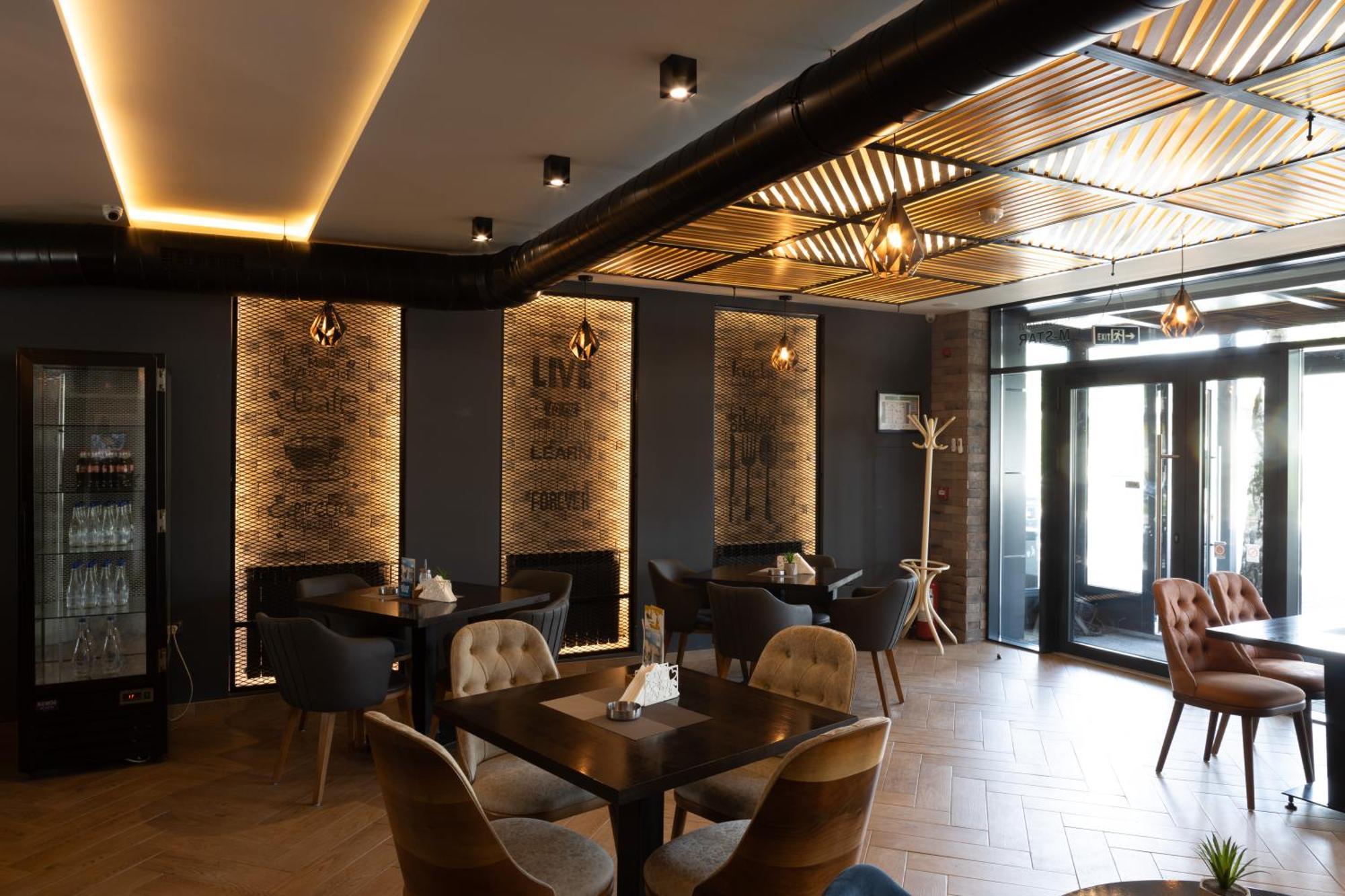 Hotel M Star Novi Pazar Esterno foto