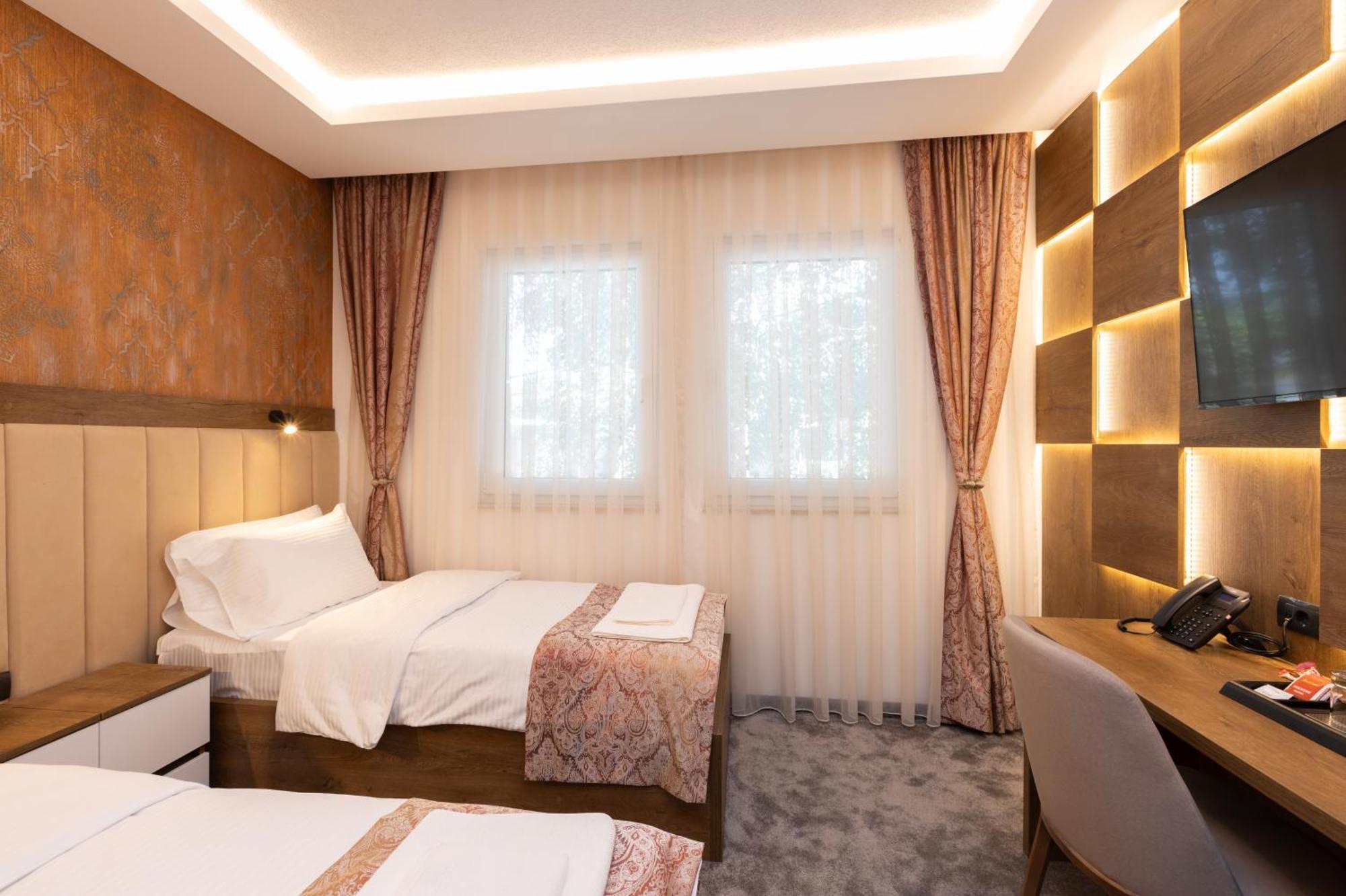 Hotel M Star Novi Pazar Esterno foto